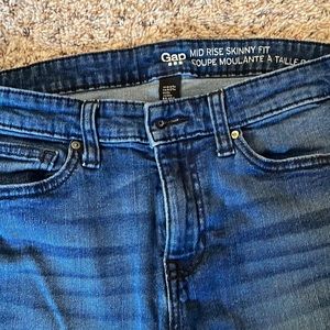 Gap mid rise skinny fit